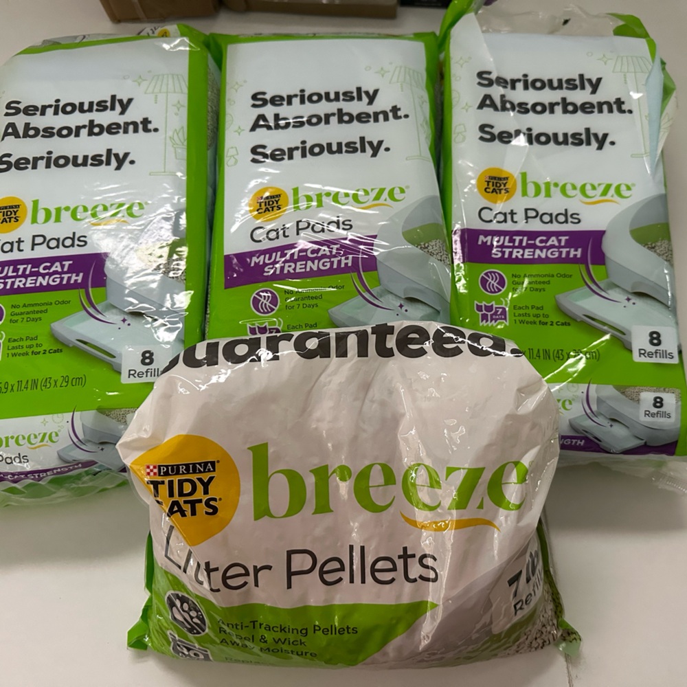 Breeze Multi Cat Pads & Litter Pellets